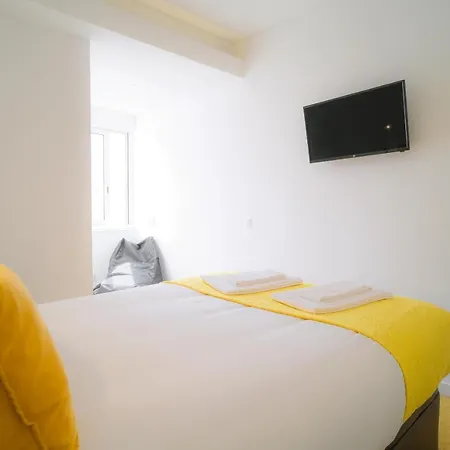Апартаменты The Plaza Flat *